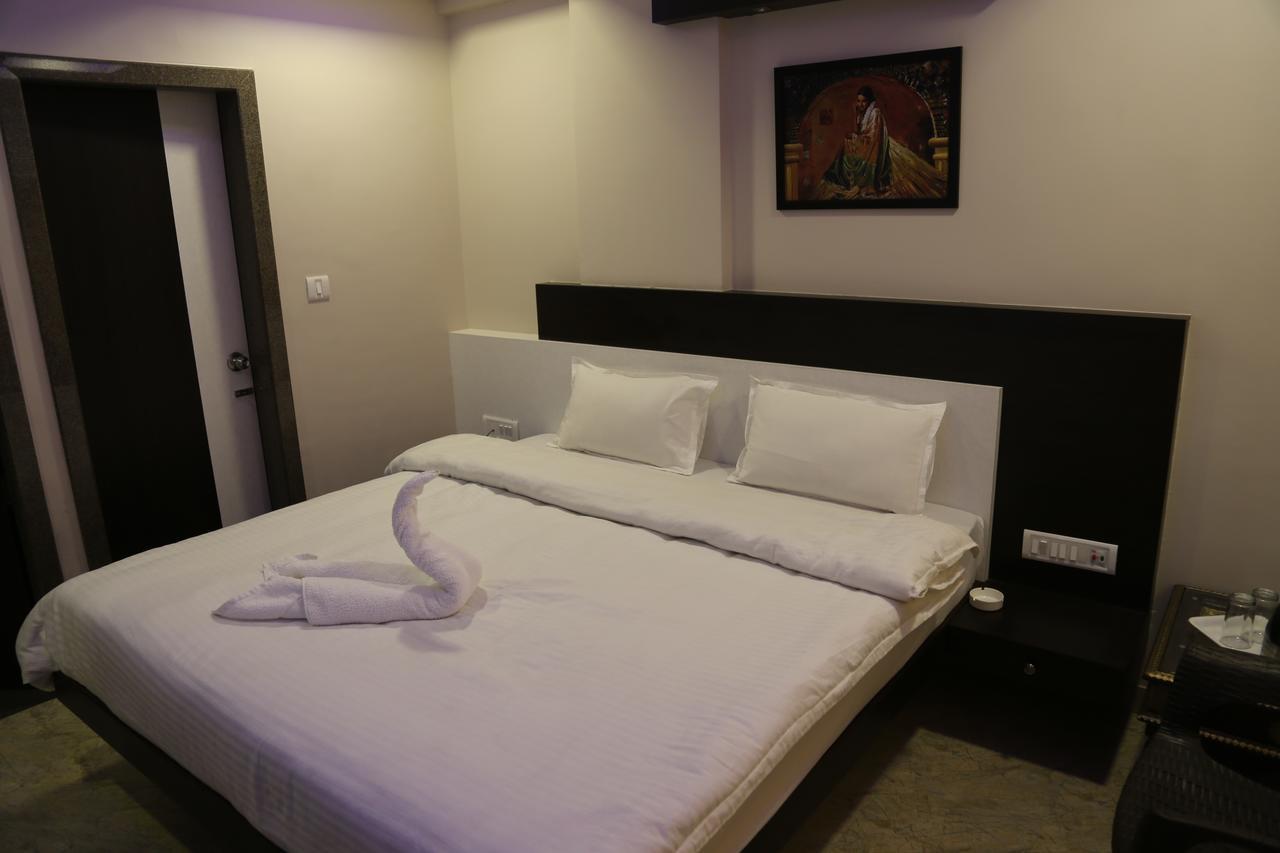 Mahāmandir Hotel Marwar Excellency מראה חיצוני תמונה